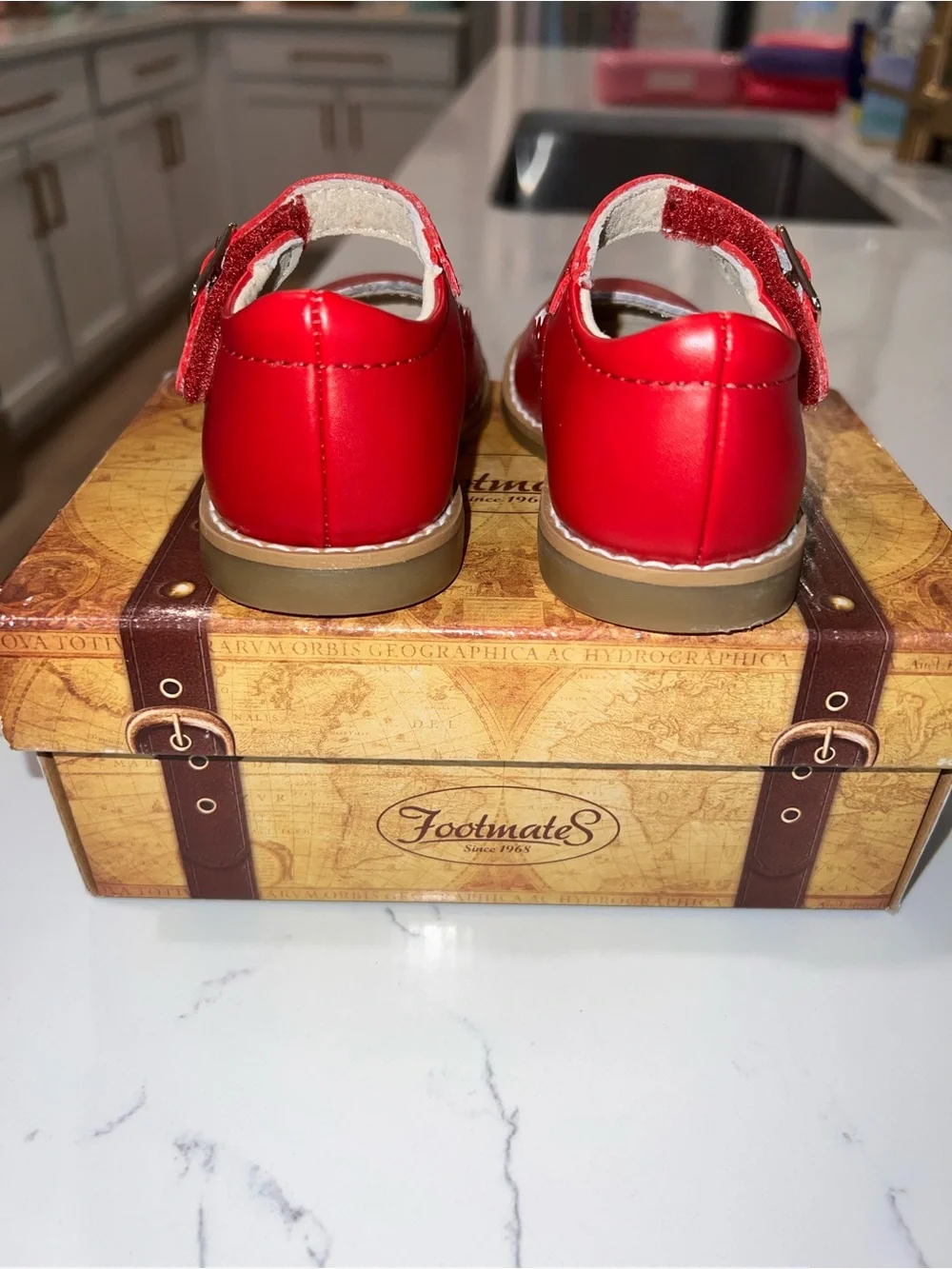 FootMates bright red